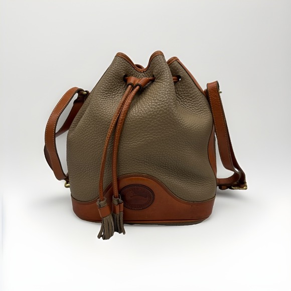 Dooney & Bourke | Bags | Dooney Bourke Bucket Bag Purse Vintage Pebbled ...